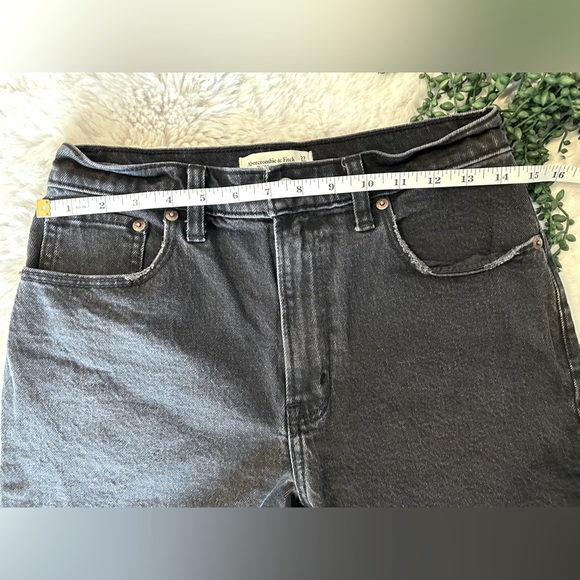 Abercrombie & Fitch 90’s Straight Ultra High Rise Denim & Faux Leather Jeans 4 S - Picture 3 of 6